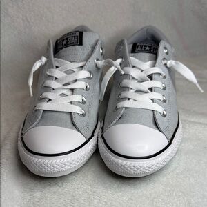 Converse Low Top Sneakers in Light Gray and White